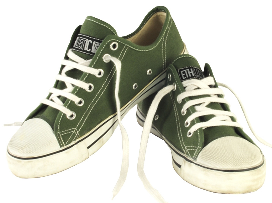 sneakers green